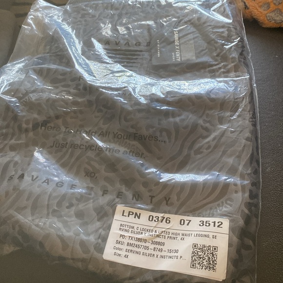 SAVAGE X FENTY BY RHIANNA HIGH WAISTED LEGGINGS, SIZE 4X - SEE SIZE CHART NEW - Picture 3 of 6